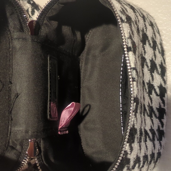 Sugar Thrillz Houndstooth Tweed Crossbody Bag - Picture 4 of 4